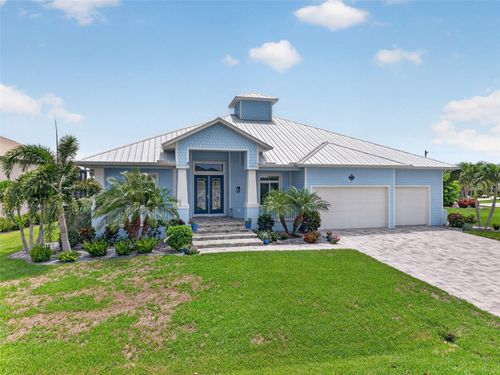3520 Oriole Dr, PUNTA GORDA, FL, 33950-8272 | Card Image