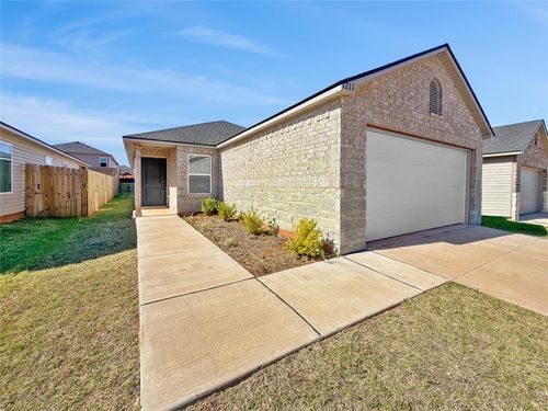 1211 Clydesdale Dr, Guthrie, OK, 73044-1066 | Card Image