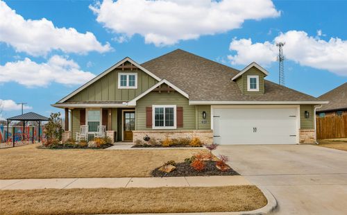 104 Bailey Ranch Dr, Gainesville, TX, 76240-2274 | Card Image