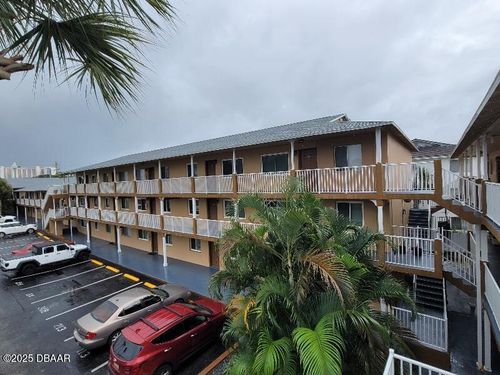 303-411 N Halifax Ave, DAYTONA BEACH, FL, 32118-4093 | Card Image