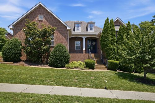 932 Century Oak Dr, Nashville, TN, 37211-7054 | Card Image