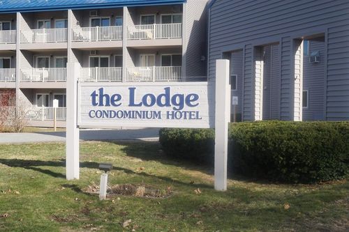 b313-36 Lodge Road, Lincoln, NH, 03251 | Card Image