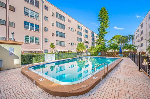 unit-310-5521 80th St N, Saint Petersburg, FL, 33709-5829 | Card Image