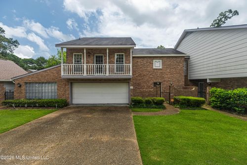 69 Sycamore Ln, Brandon, MS, 39042-2633 | Card Image