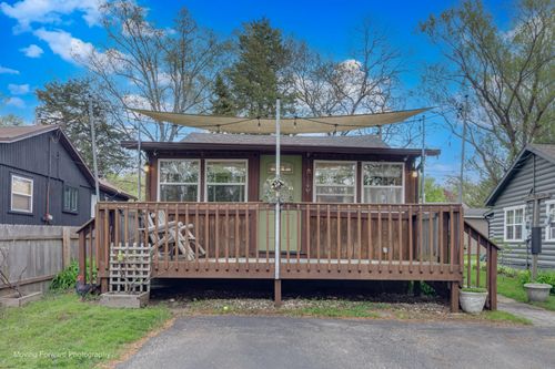 N4550 E Shore Place Rd, CAMBRIDGE, WI, 53523-9705 | Card Image
