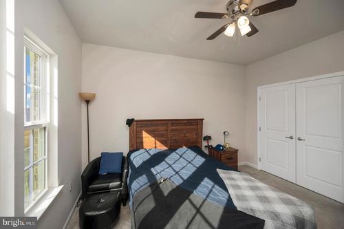 7977 Independence Dr, SPOTSYLVANIA, VA, 22553-3850 | Card Image