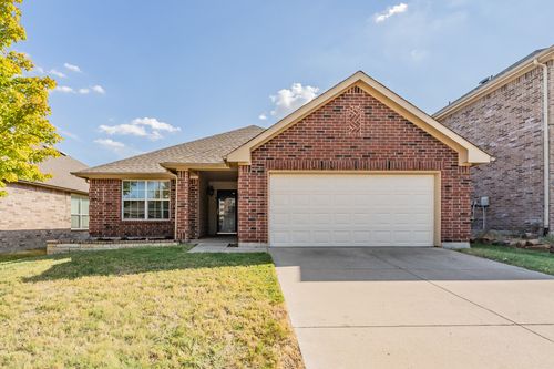 9417 Tierra Verde Dr, Fort Worth, TX, 76177-7274 | Card Image