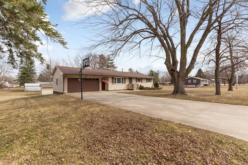 103 2nd Ave Sw, Geneva, MN, 56035-5520 | Card Image