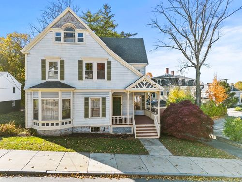 5 Warren Ave, Woburn, MA, 01801-4918 | Card Image