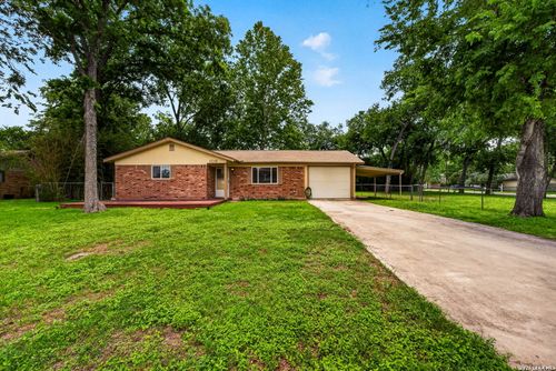 108 Woods End, New Braunfels, TX, 78130-9577 | Card Image