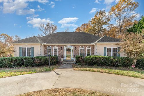 25-4476 Lochurst Dr, Pfafftown, NC, 27040-9495 | Card Image