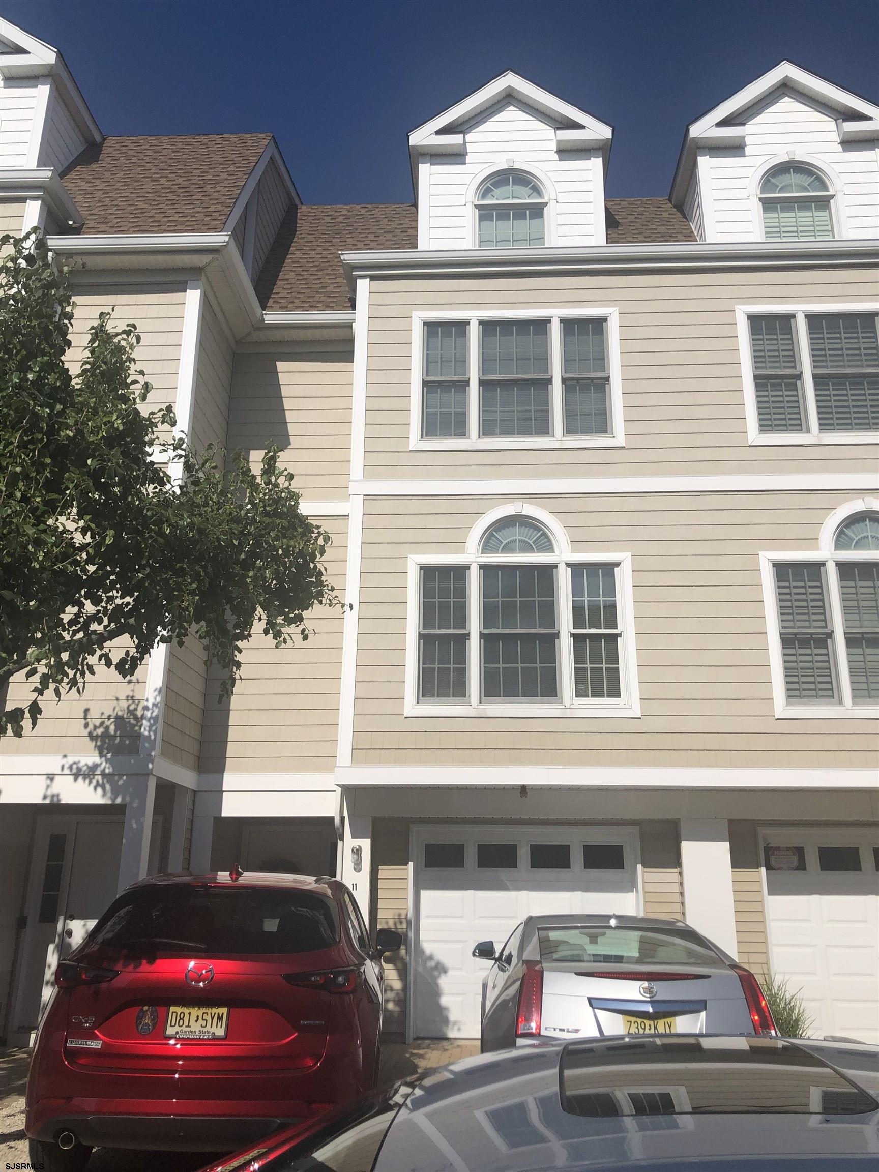 Chelsea Ct, Atlantic City, NJ 08401