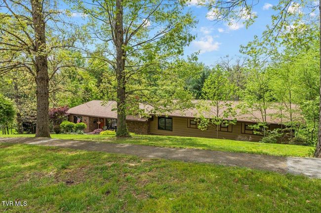 1902 Lamont St, House other with 5 bedrooms, 4 bathrooms and null parking in Kingsport TN | Image 55