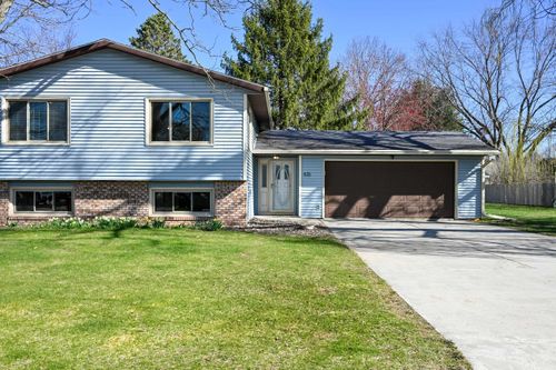 435 North Shore Drive, Belleville, WI, 53508 | Card Image