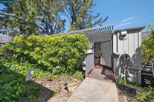1509 Ashwood Dr, Martinez, CA, 94553-5344 | Card Image