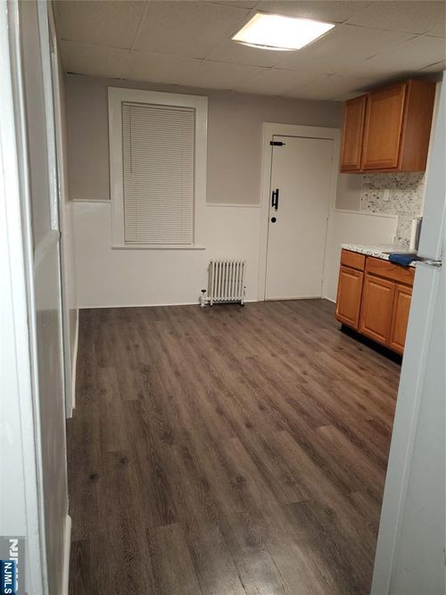 404 N 6th St, Newark, NJ, 07107-2314 | Card Image