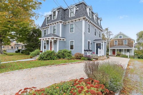 1-65 Narragansett Avenue, Narragansett, RI, 02882 | Card Image