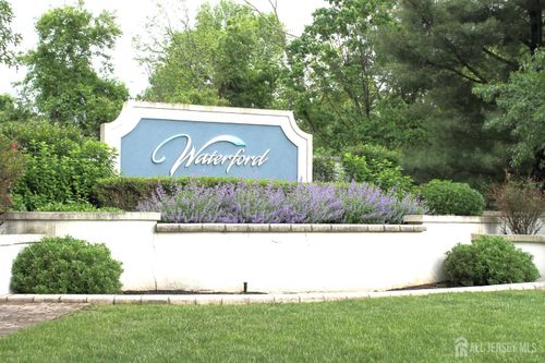 612 Waterford Dr, Edison, NJ, 08817-1902 | Card Image
