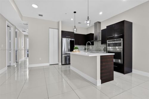 102-10305 Nw 63rd Ter, Doral, FL, 33178-3085 | Card Image