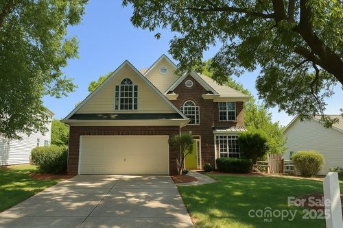 9029 Torrence Crossing Dr, Huntersville, NC, 28078-8198 | Card Image