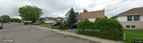 629 Harold St N, Thunder Bay, ON, P7C4E4 | Card Image