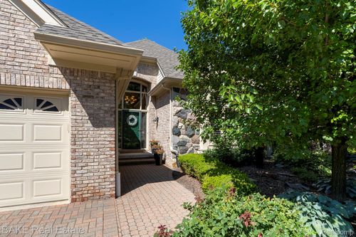 9407 Timberline Ct, Plymouth, MI, 48170-5759 | Card Image