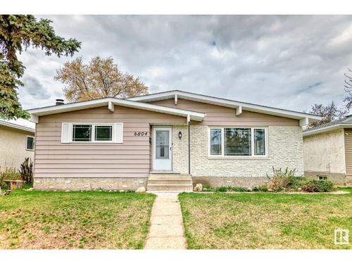 6804 32 Ave Nw, Edmonton, AB, T6K1P2 | Card Image