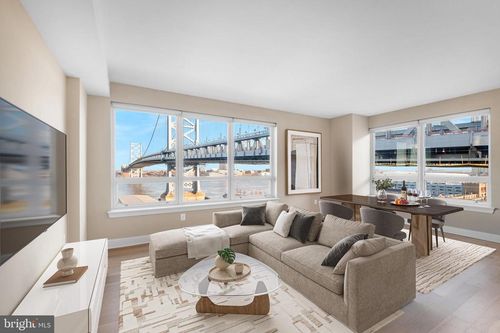 305-235 N Columbus Blvd, PHILADELPHIA, PA, 19106-1402 | Card Image