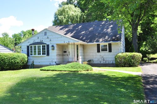 18 Ely Cir, Windsor, CT, 06095-3901 | Card Image