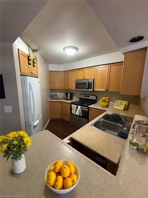 27 Eugene Dr, Guelph, ON, N1L1P6 | Card Image