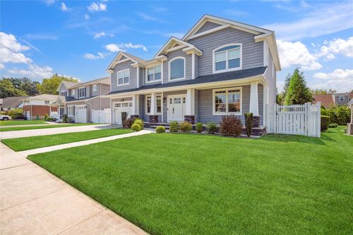 81 Audrey Ave, Oyster Bay, NY, 11771-1503 | Card Image