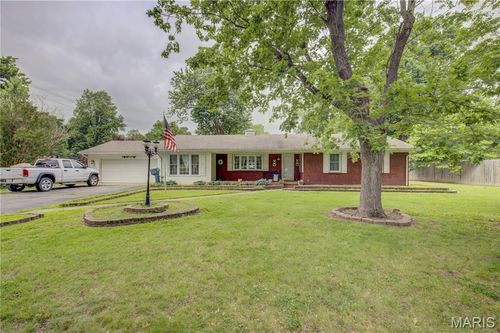 25 Green Meadows Dr, Sikeston, MO, 63801-4805 | Card Image