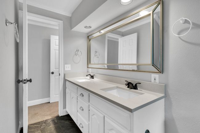 315 Burney Ln, House other with 4 bedrooms, 2 bathrooms and null parking in Red Oak TX | Image 11