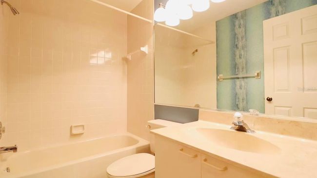 5511 - 5511 Ashton Way, Condo with 2 bedrooms, 2 bathrooms and null parking in SARASOTA FL | Image 12