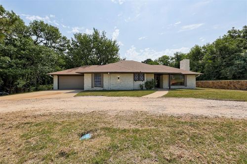 1002 S Pine St, Guthrie, OK, 73044-5918 | Card Image