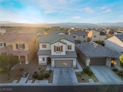 6427 Holland Hills Street, House other with 3 bedrooms, 2 bathrooms and null parking in Las Vegas NV | Image 1