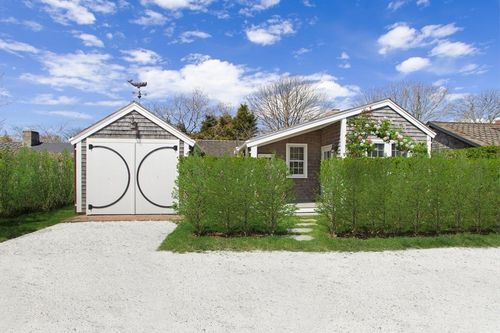 9 Lily St, Nantucket, MA, 02564 | Card Image