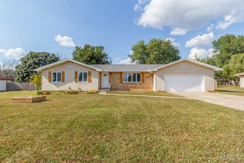 257 Parkway Ave, Lebanon, MO, 65536-3741 | Card Image