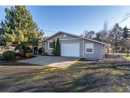 257 Fawn Dr, Roseburg, OR, 97470 | Card Image