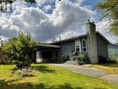 7360 Thunderbird Way, House other with 5 bedrooms, 2 bathrooms and 4 parking in Port Hardy BC | Image 1