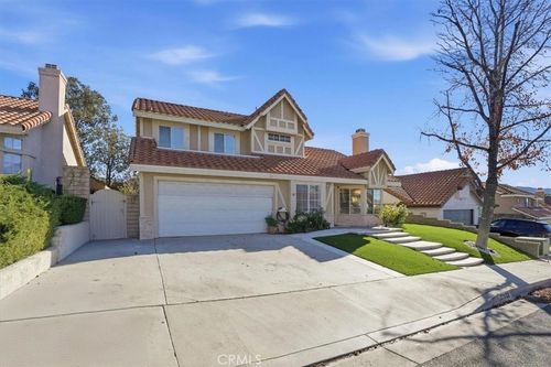 27832 Audrey Ct, Canyon Country, CA, 91351-1017 | Card Image