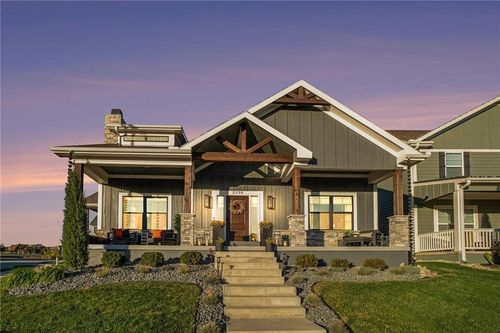 3238 Pergola Park Dr, Lee's Summit, MO, 64081 | Card Image