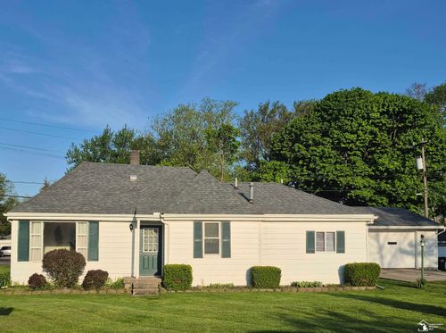 4509 Dixon Rd, Newport, MI, 48166-9635 | Card Image