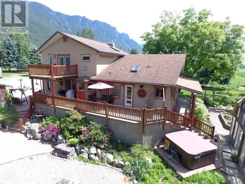 4554 44 St, Canyon, BC, V0B1C1 | Card Image
