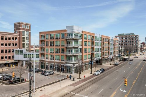 apt-213-3670 Woodward Ave, Detroit, MI, 48201-2455 | Card Image