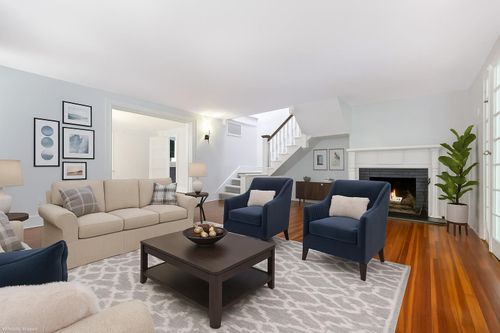 53 Indian Field Rd, Greenwich, CT, 06830-7210 | Card Image