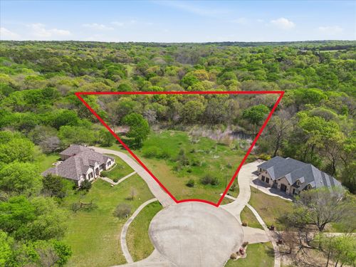 2400 Briarwood Cv, Cedar Hill, TX, 75104-4535 | Card Image