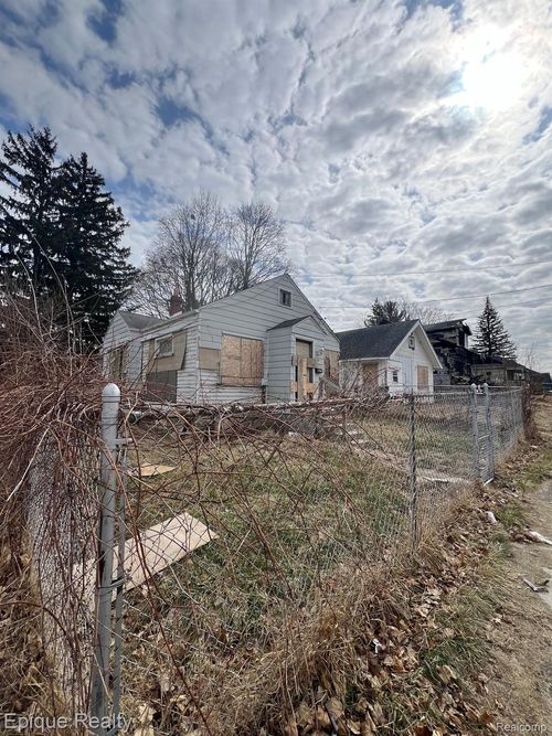 1622 Arlington Ave, Flint, MI, 48506-3796 | Card Image