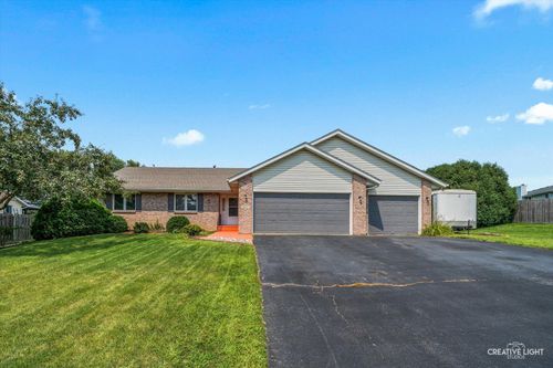 3455 Valley Woods Dr, Cherry Valley, IL, 61016-9286 | Card Image