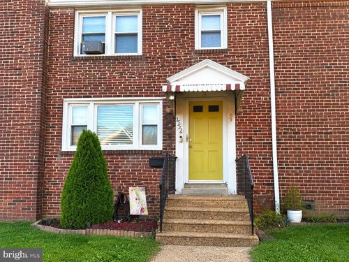1552 Clayton Rd, WILMINGTON, DE, 19805-4514 | Card Image
